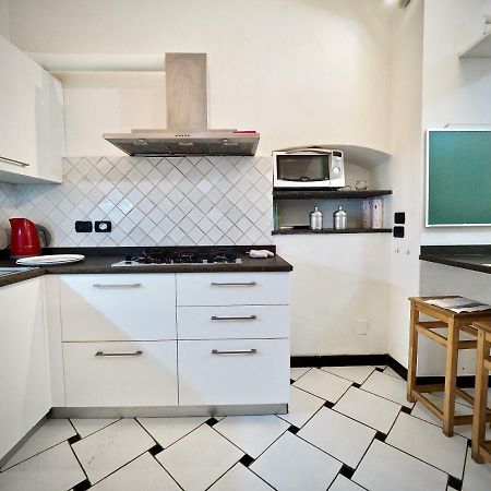 Dimora Di Famagosta Centro - Genovabnb It Apartment Luaran gambar